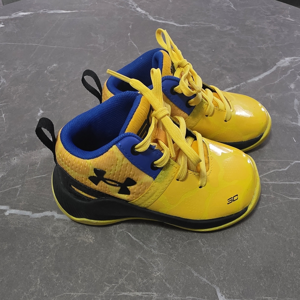 New Under Armour Stephen Curry 2 Retro TD "Double Bang" basketball shoes. 